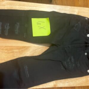 Girl Levi’s Black Distressed Jeans